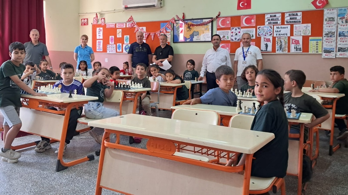 Hamleler Konuştu: Satranç Turnuvasında Kıyasıya Rekabet